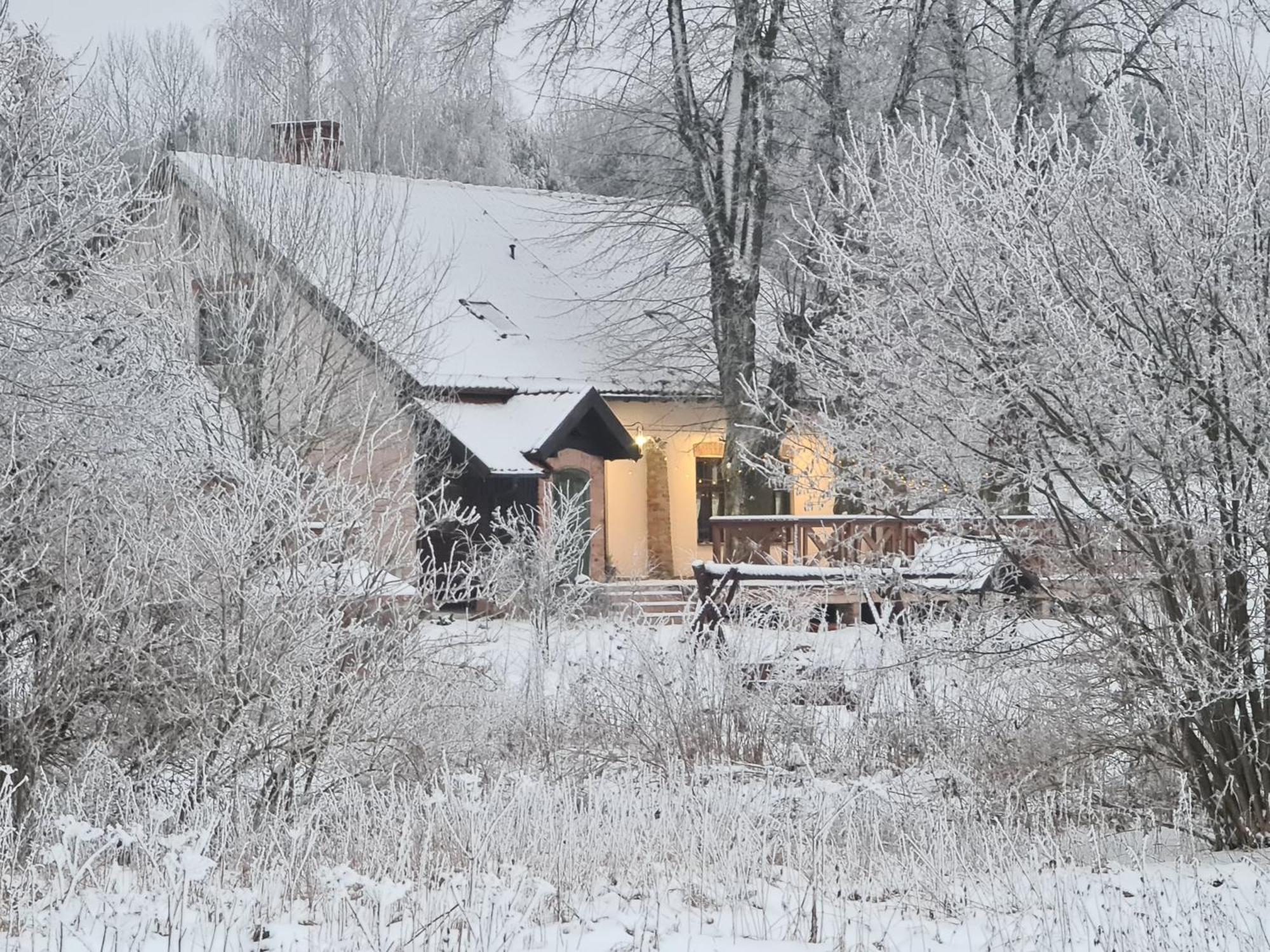 Swojski Gosciniec Prażmowo Exteriör bild